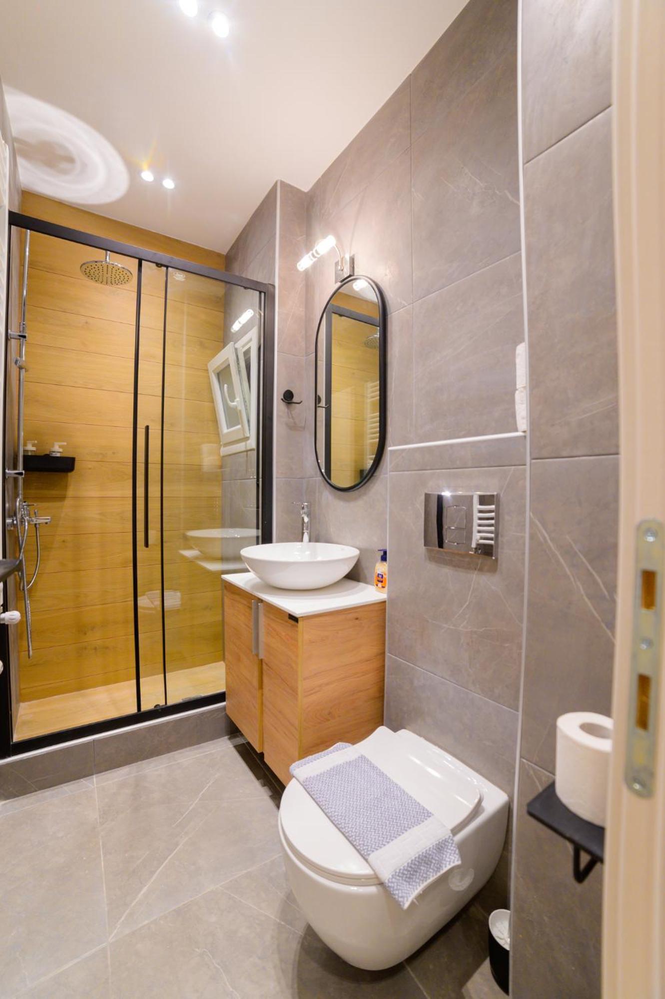 New Modern 2Nd Floor Apartment Thessaloníki Ngoại thất bức ảnh